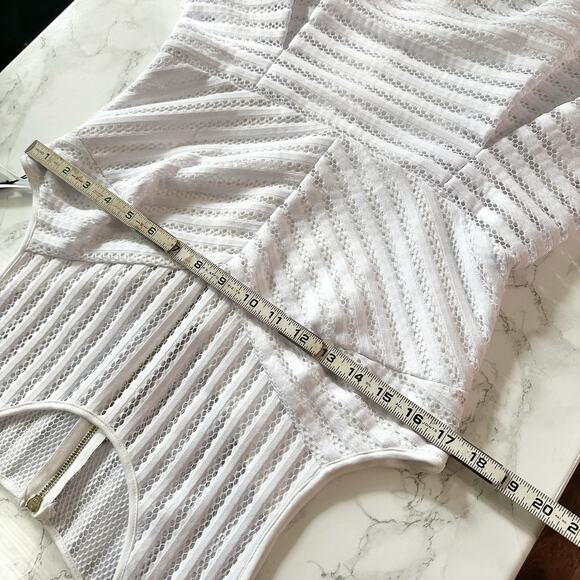 Calvin Klein White Eyelet Lace Stripe Sleeveless Sheath Dress Women’s size‎ 10 - Picture 12 of 12